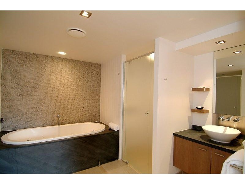 Unit 417/5 Triton Street, Palm Cove QLD 4879