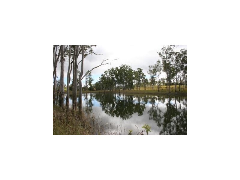 18 Kluck Road, Tinaroo QLD 4872