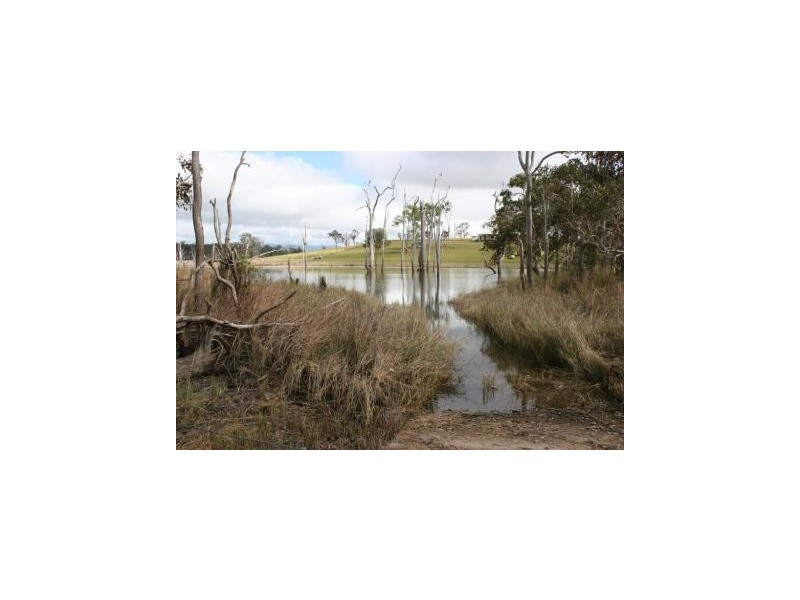 18 Kluck Road, Tinaroo QLD 4872