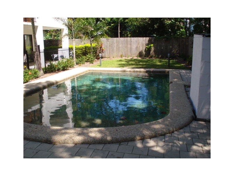 Unit 10/19 Pembroke Street, Cairns QLD 4870