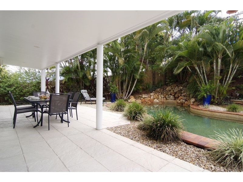 7 Woodmont Place, Cairns QLD 4870