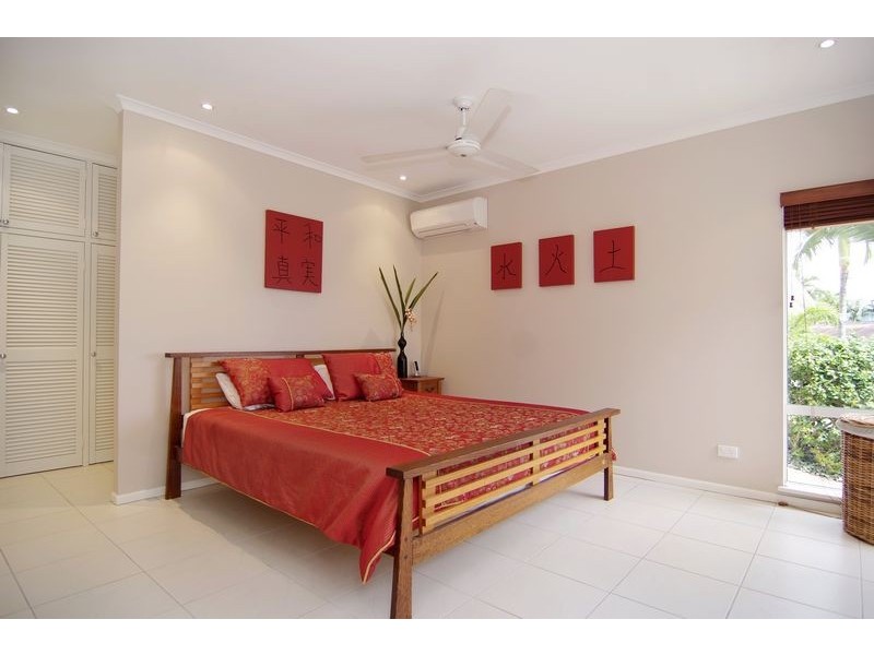 7 Woodmont Place, Cairns QLD 4870