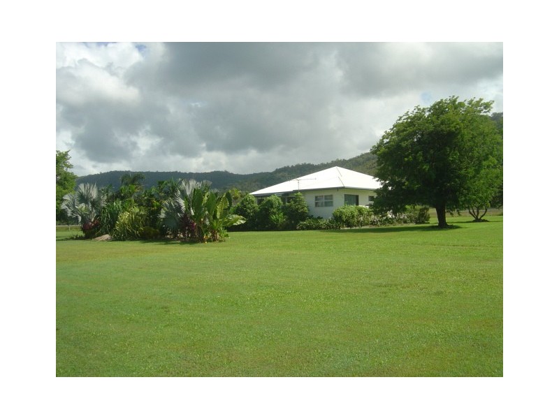 7 Captain Cook Highway, Craiglie QLD 4877