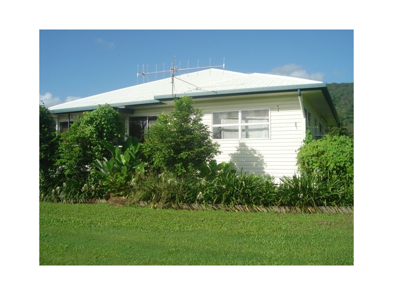 7 Captain Cook Highway, Craiglie QLD 4877