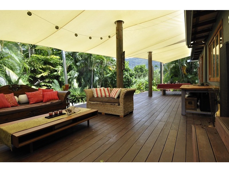 8 Finlay Crescent, Port Douglas QLD 4877