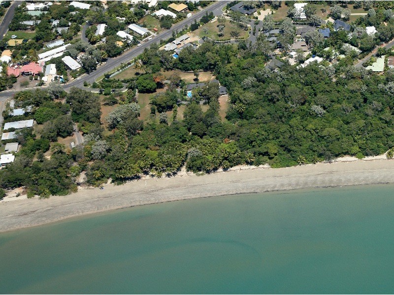 11 Barrier Street, Port Douglas QLD 4877