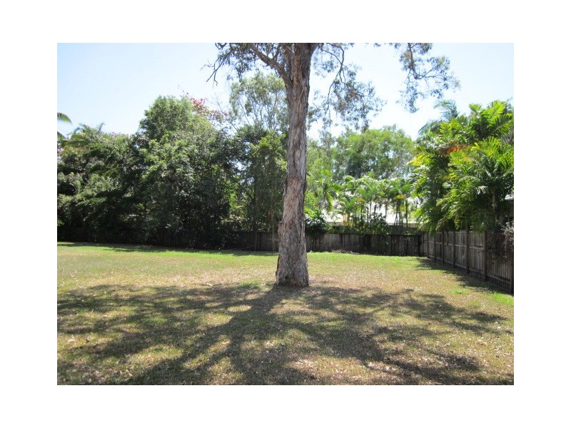 11 Barrier Street, Port Douglas QLD 4877