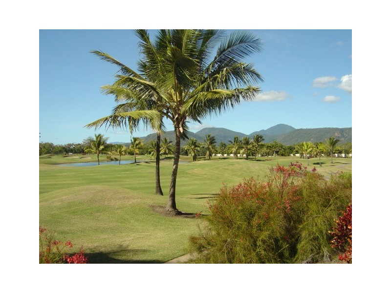 1 Downing Street, Port Douglas QLD 4877