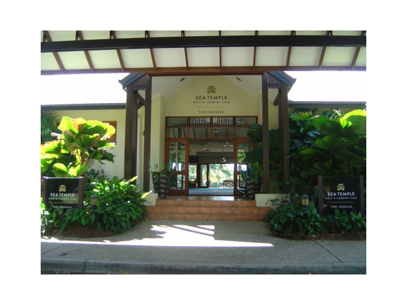 1 Downing Street, Port Douglas QLD 4877