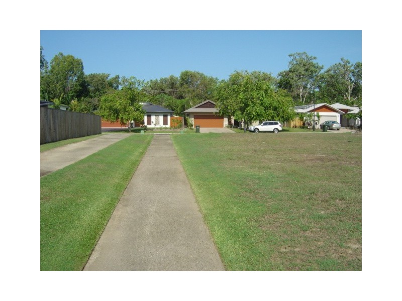 18 Old Port Road, Port Douglas QLD 4877