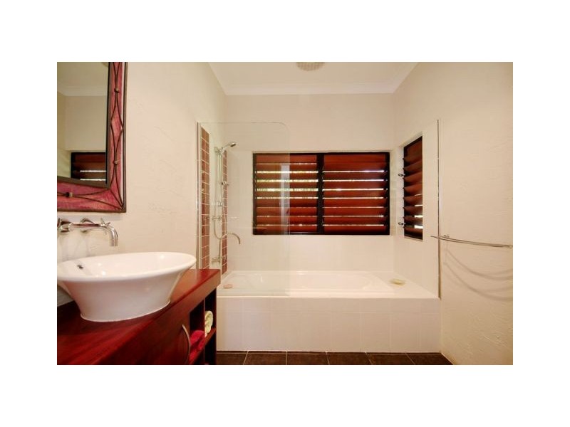 65 Mitre Street, Port Douglas QLD 4877