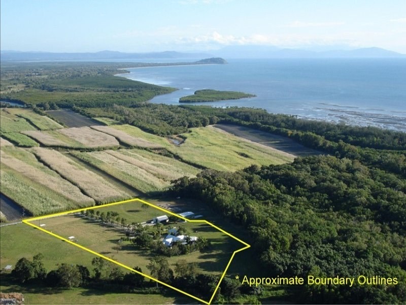 Port Douglas QLD 4877