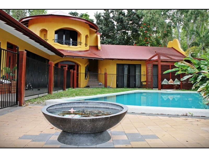 19 Barrier Street, Port Douglas QLD 4877