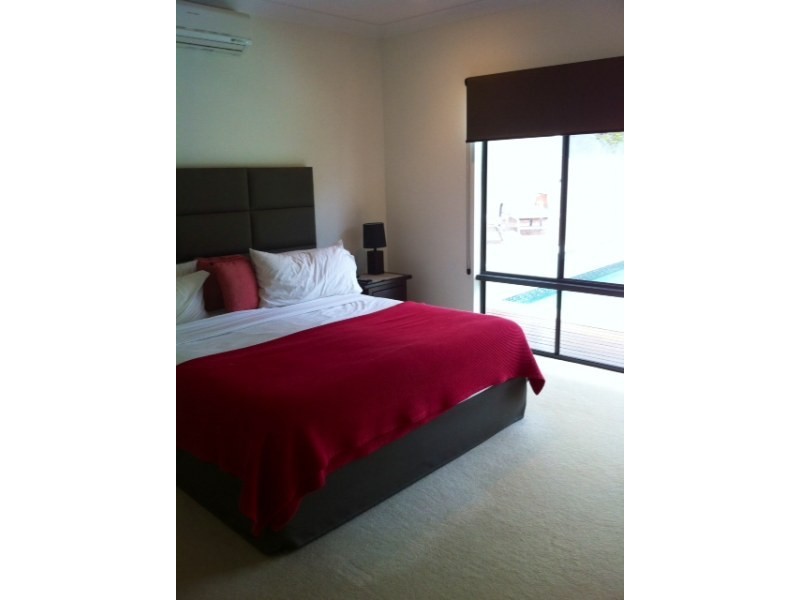 4 Old Port Road, Port Douglas QLD 4877