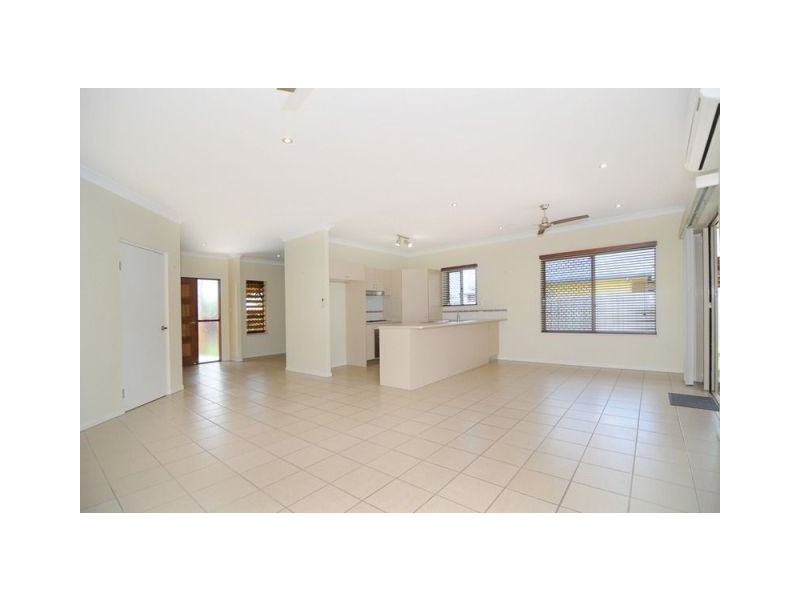 18 Shearwater Street, Port Douglas QLD 4877