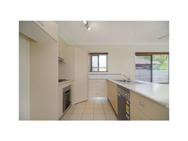 18 Shearwater Street, Port Douglas QLD 4877