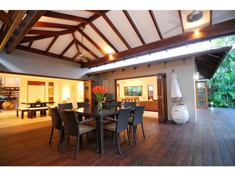 Port Douglas QLD 4877