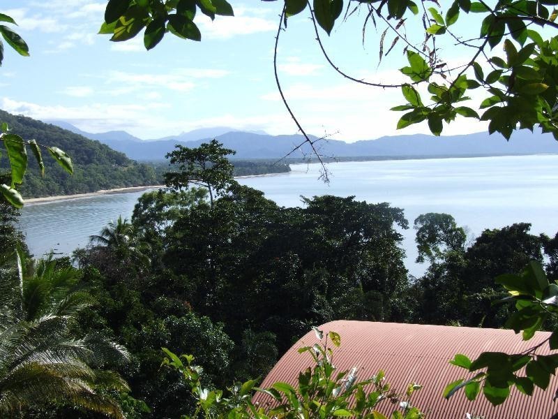 10 Mossman Daintree Road, Port Douglas QLD 4877