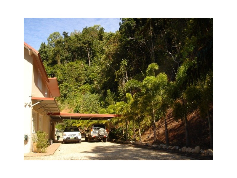 10 Mossman Daintree Road, Port Douglas QLD 4877
