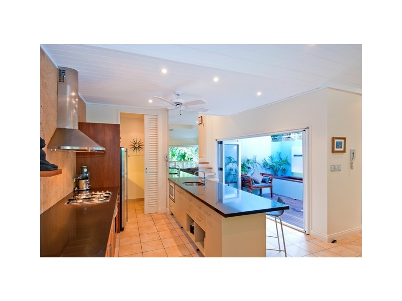 Unit Villa 5/31-39 Murphy Street, Port Douglas QLD 4877