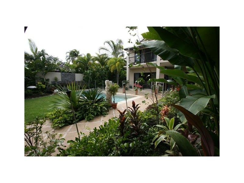 Unit 7/11-17 St Crispins Avenue, Port Douglas QLD 4877