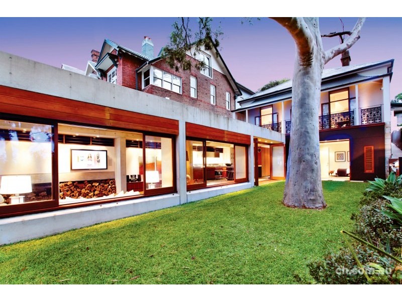 11 Simmons Street, Balmain East NSW 2041