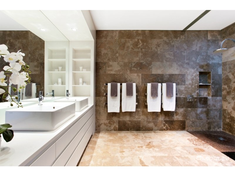 11 Simmons Street, Balmain East NSW 2041