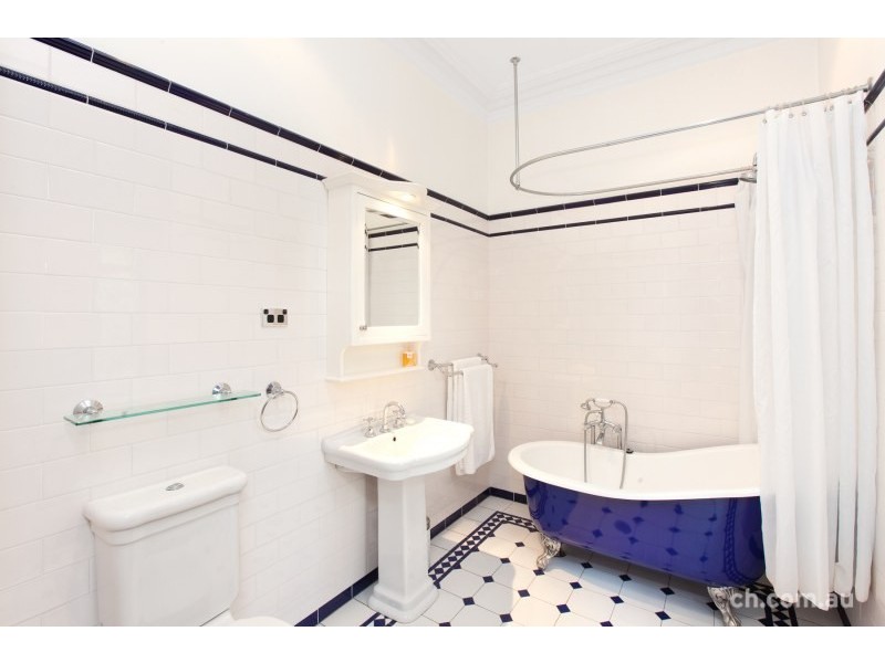 2 School Street, Balmain East NSW 2041