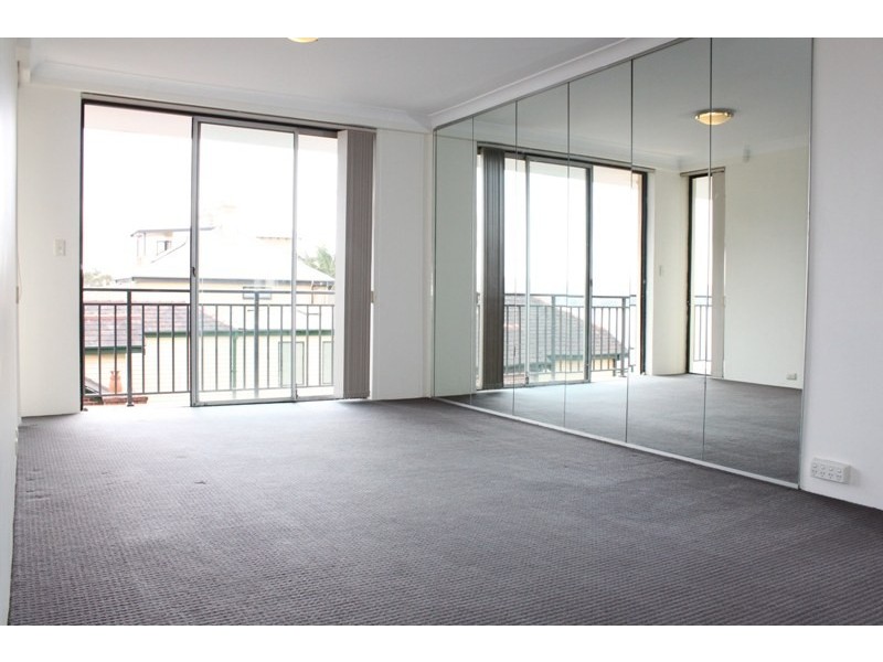 Unit 37/10 Gow Street, Balmain NSW 2041