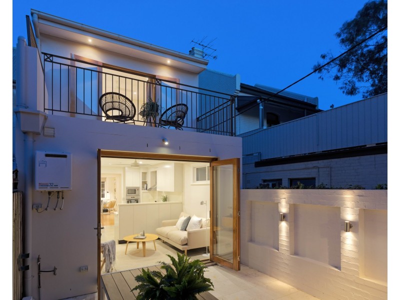 17 Edward Street, Balmain East NSW 2041