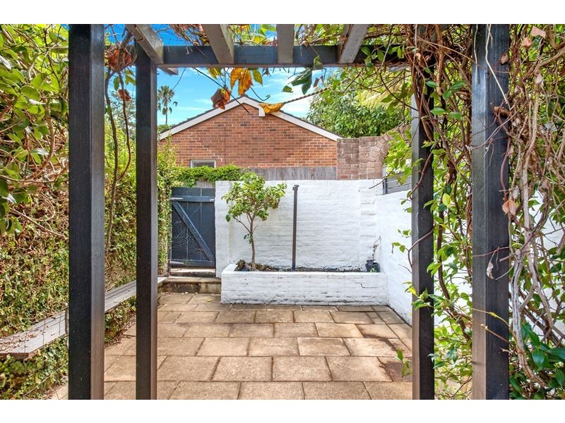 9 Duke Street, Balmain East NSW 2041