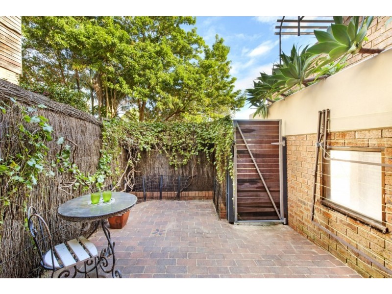 2/108A Beattie Street, Balmain NSW 2041