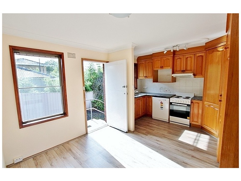 8 Monterey Parade, Ermington NSW 2115