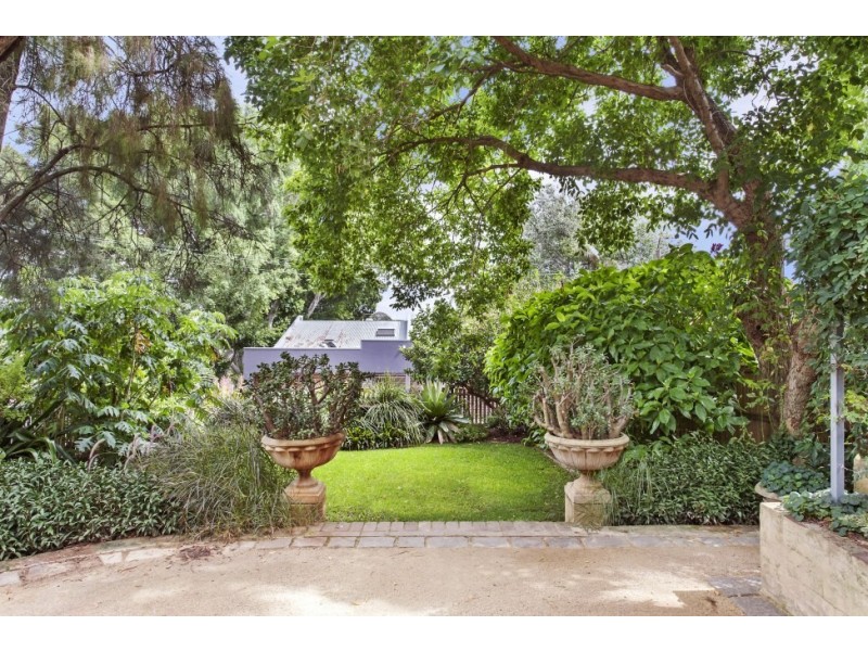 33 Duke Street, Balmain East NSW 2041