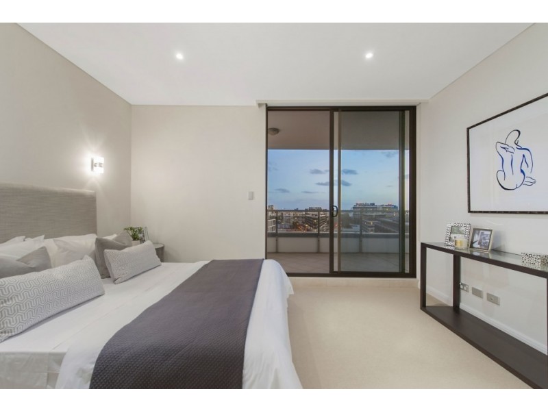 1023/2 Lachlan Street, Waterloo NSW 2017