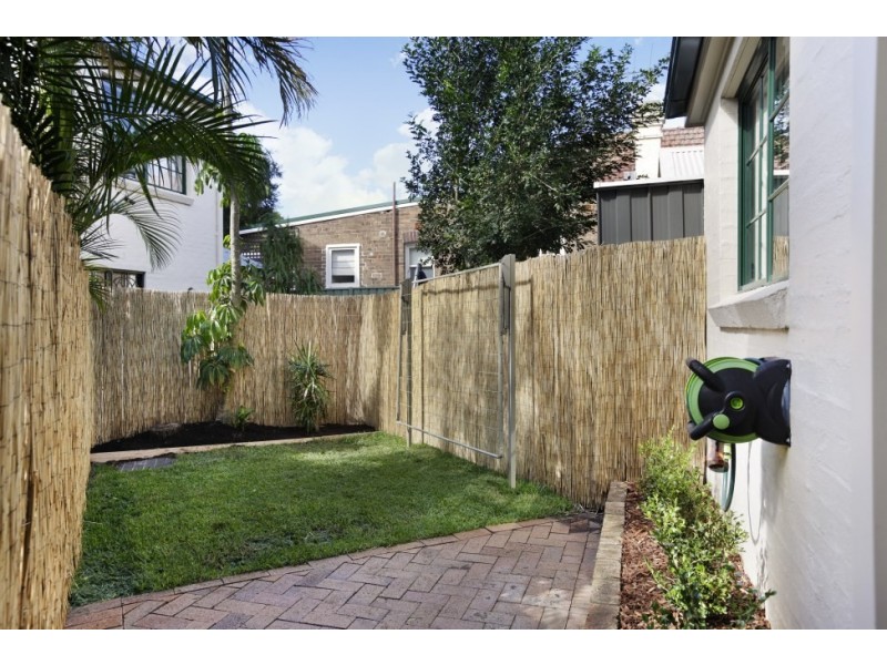 2/27 William Street, Leichhardt NSW 2040