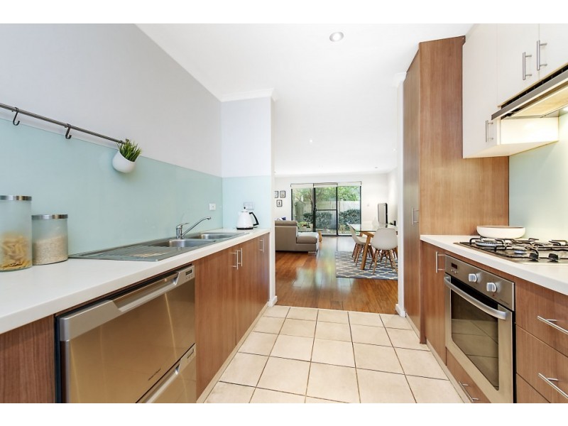 2/25 Chelmsford Avenue, Botany NSW 2019