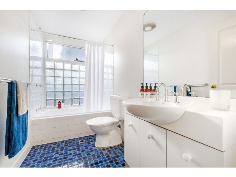 6 College Street, Balmain NSW 2041