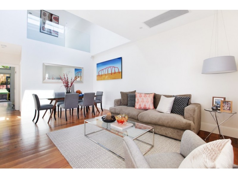 18 Collins Street, Rozelle NSW 2039