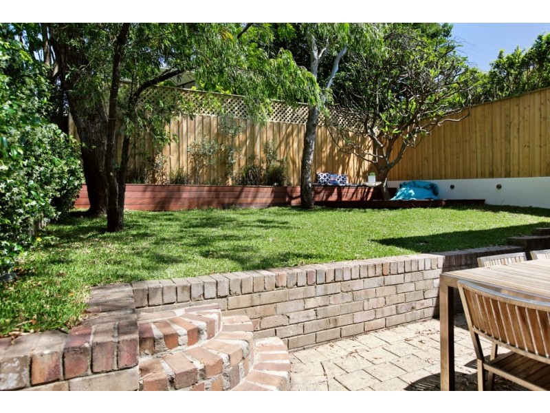 18 Collins Street, Rozelle NSW 2039