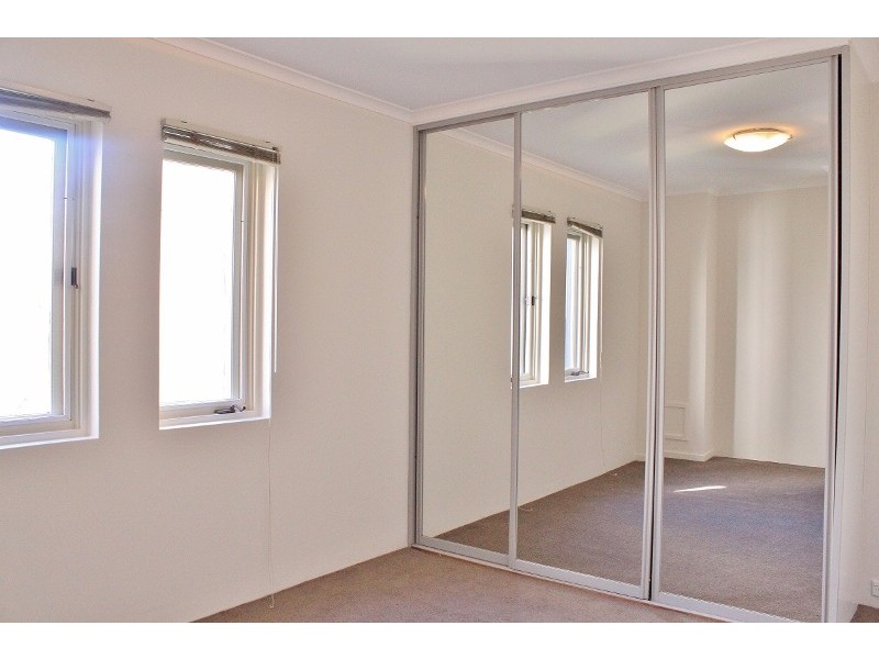 3/35 Mckell Street, Birchgrove NSW 2041