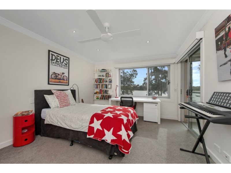 13 Gilchrist Place, Balmain East NSW 2041