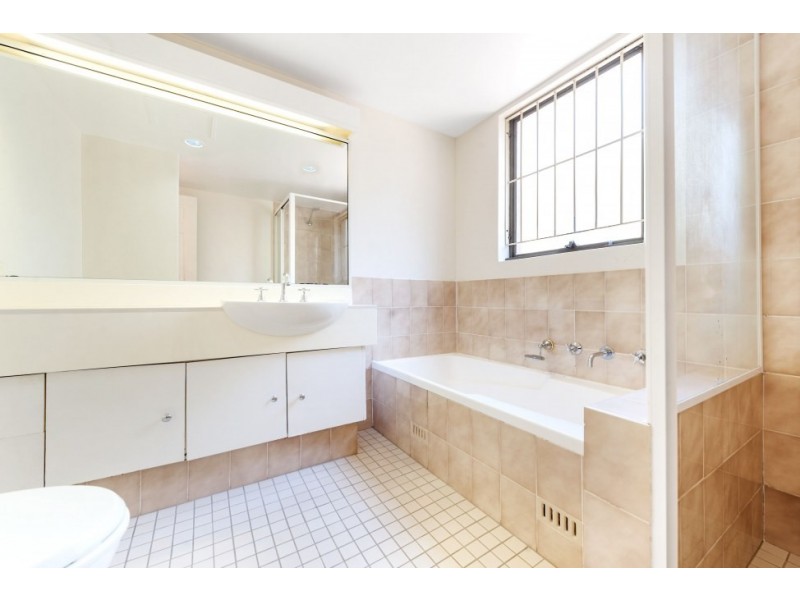 18/2 Jubilee Place, Balmain NSW 2041