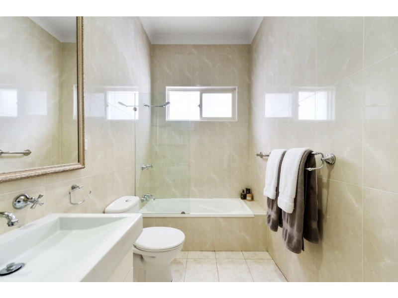 115 Rowntree Street, Birchgrove NSW 2041