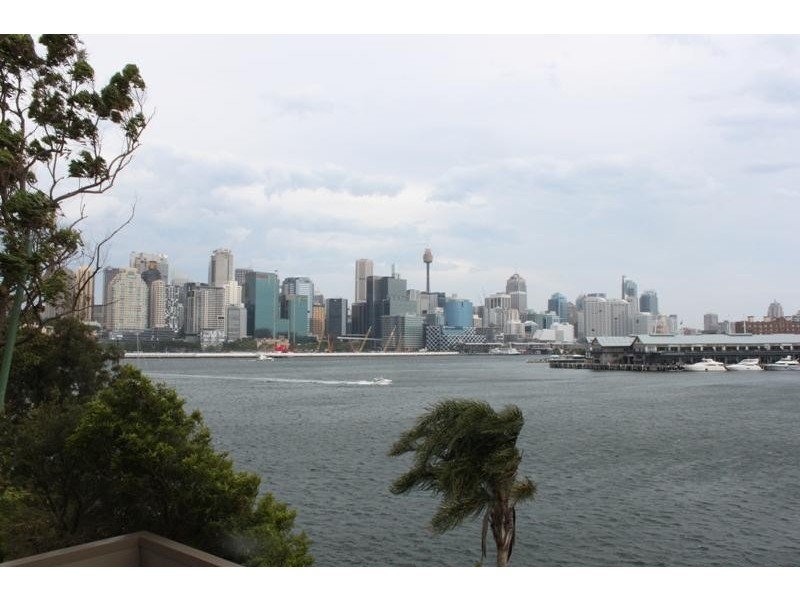 2/16 Hosking Street, Balmain East NSW 2041