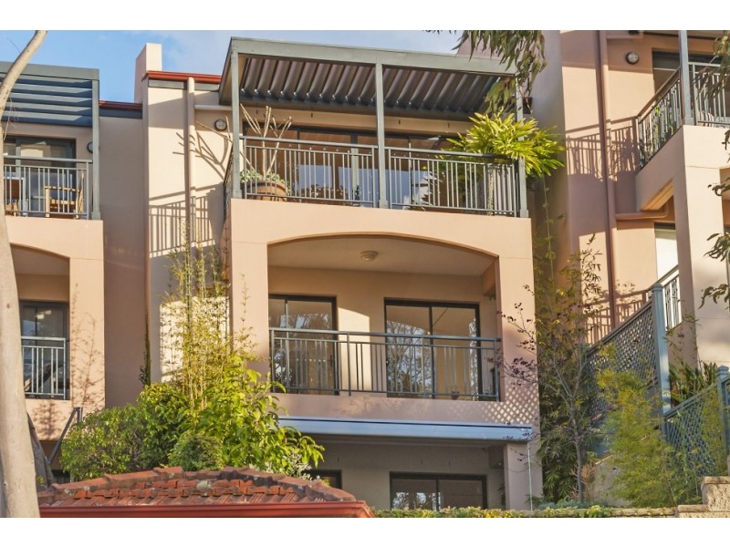 13/8 Water Street, Birchgrove NSW 2041