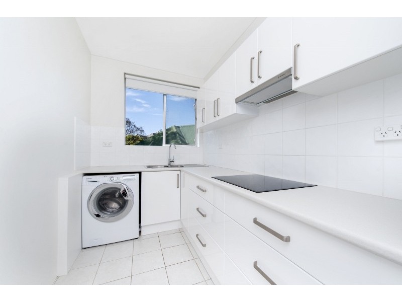 8/15  King Street, Balmain NSW 2041