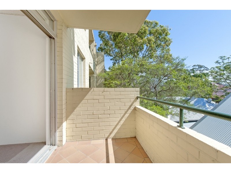 8/15  King Street, Balmain NSW 2041