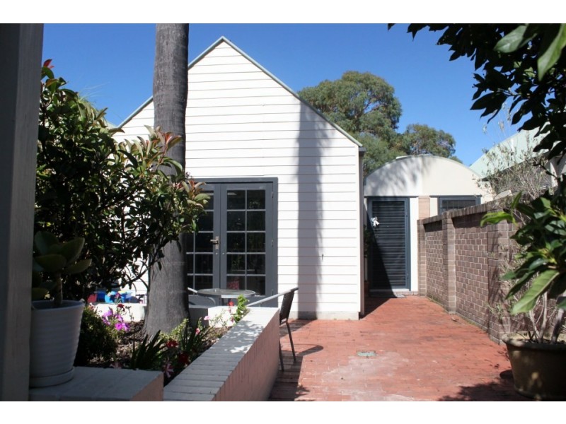 8 Yeend Street, Birchgrove NSW 2041