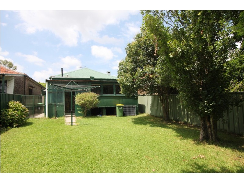 23 Smallwood Avenue, Homebush NSW 2140
